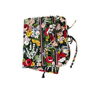 Vera Bradley quilted hanging travel cosmetic organizer bag poppy fields